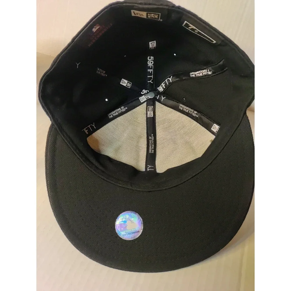 NEW YORK YANKEES RED/BLACK 59FIFTY NEW ERA EMBROIDERED BASEBALL CAP HAT‎  7 1/8